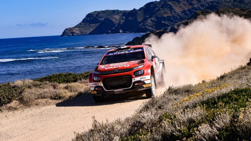 video exclusiv raliul sardiniei 2025 aici masinile zboara pana la 40 de metri wrc e live exclusiv pe voyo 682c99b4c0c4c
