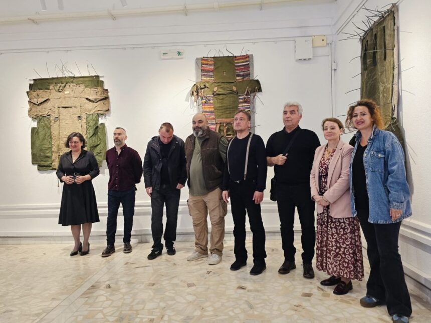 video galerie foto vernisajul expozitiei de sculptura eu si imprejurarile mele la muzeul de arta constanta 68140502cbdc1