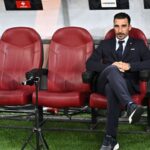 video lectia pe care le a predat o elias charalambous jucatorilor de la fcsb i am luat telefonul lui adrian sut si am facut asta 682730c689dda