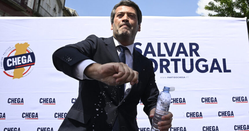 video liderului extremei drepte din portugalia i s a facut rau pentru a doua oara in public cu cateva zile inainte de alegeri 682635722178b