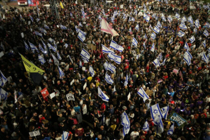 video manifestatie cu mii de oameni la tel aviv pentru eliberarea ostaticilor mobilizare uriasa dupa 600 de zile de razboi 68377cb701bd7