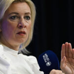 video maria zaharova lumea a vazut imaginile cu macron primind un croseu de dreapta de la sotia sa a fost lovit de mana kremlinului 68349645352e8