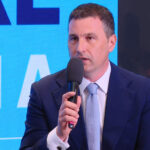 video momentul in care ministrul finantelor incurca vestul cu estul intr un discurs despre viitorul romaniei 681b2dca3e9ee