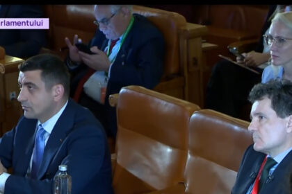video nicusor dan si george simion fata in fata ce spun candidatii despre devalorizarea leului si cheltuielile pentru armata 681b6c7f856f8