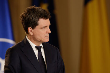 video nicusor dan spune ca romania e deja in recesiune pe de alta parte avem o economie privata care e solida 682ef48489a1c