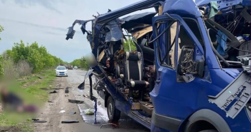 video noua persoane au murit dupa un atac rusesc cu drona asupra unui autobuz in ucraina 68283c2a01c22