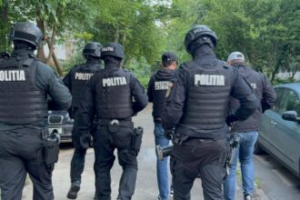 video razie cu mascatii la constanta la un grup de indivizi ce au santajat doua persoane 22 milioane de euro pentru o falsa datorie 68387d47890bb