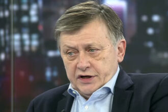 video rezultate alegeri prezidentiale 2025 crin antonescu isi recunoaste infrangerea in fata lui nicusor dan e ireversibil 6817f1dc9528e