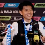 video soc la crucible chinezul suspendat aproape 2 ani pentru meciuri aranjate a devenit campion mondial la snooker 6819b03c46bbf