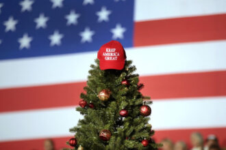 video tarifele lui trump golesc sacul lui mos craciun copiii americani ar putea primi doua papusi in loc de 30 anunta presedintele sua 681370a0c5d16