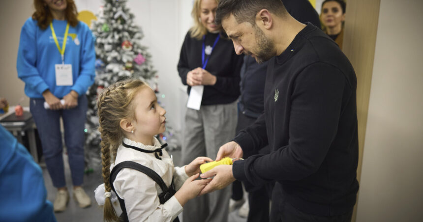 zelenski a decis ca ucraina sa serbeze ziua copilului la 20 noiembrie si a instituit decoratia viitorul ucrainei dedicata copiilor 683aa5123d52a