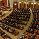 21 de deputati care au proprietati in capitala nu vor mai beneficia de suma forfetara pentru decontarea chiriei 6850294c0bfaf