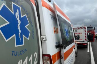 accident grav la deleni pe dn3 o masina a intrat intr un pom 68403b1cc9bce