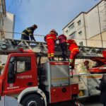 alerta in navodari incendiu la un apartament de pe strada liliacului 68513f9953083