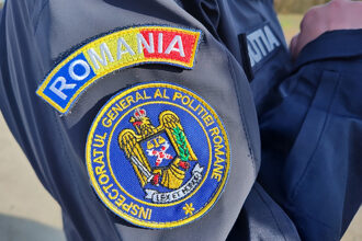 alerta in valu lui traian politia face verificari dupa ce un barbat ar fi incercat sa ademeneasca mai multi copii intr un autoturism 685557549f3fc