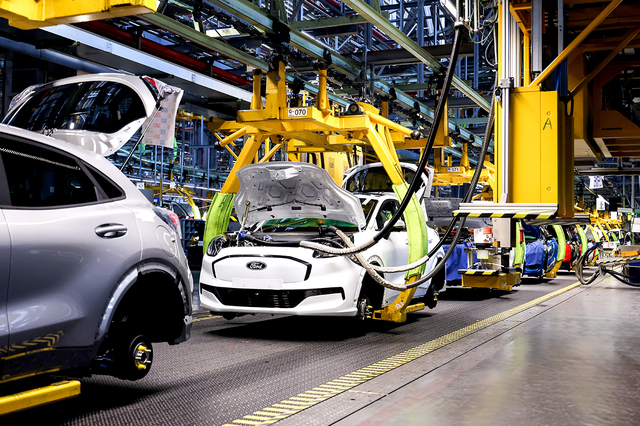 aprovizionarea industriei auto mondiale este la mana catorva birocrati chinezi 684298bda7e75