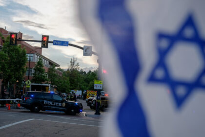 atac antisemit in colorado sua un barbat a folosit un aruncator de flacari si a strigat palestina libera sase persoane ranite 683d35829a876