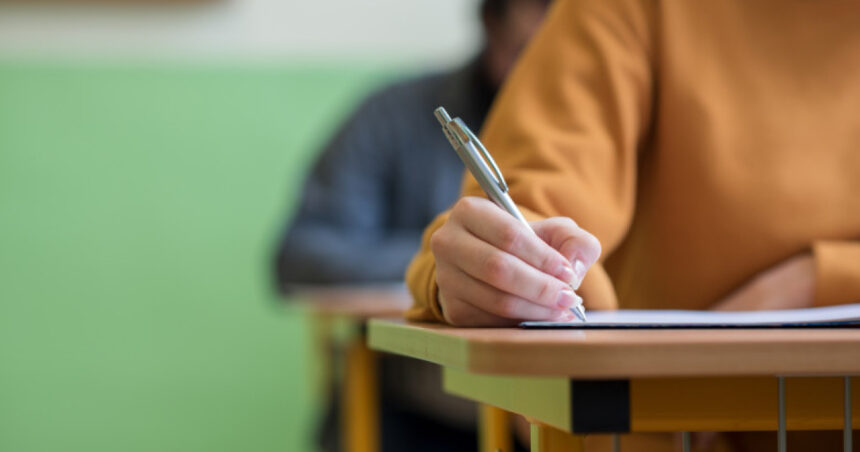 bac 2025 proba la alegere a profilului si specializarii subiectele si baremul de corectare vor fi publicate pe edu ro 684be8f5b00df