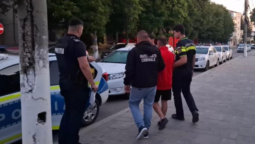 barbat de 49 de ani retinut pentru lovire sau alte violente impreuna cu fiul sau de 15 ani a batut un barbat pe o strada din lipnita 6846abd4732b3