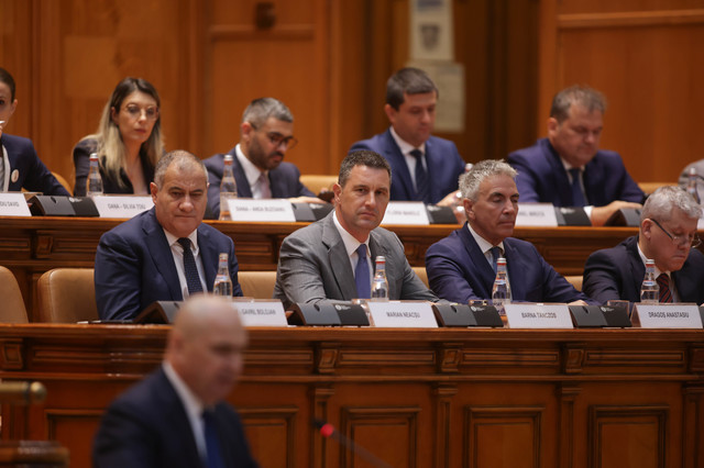 bolojan confirma profit ro a fost la ministerul de finante maine discutie cu o agentie de rating 685a8f50425e8