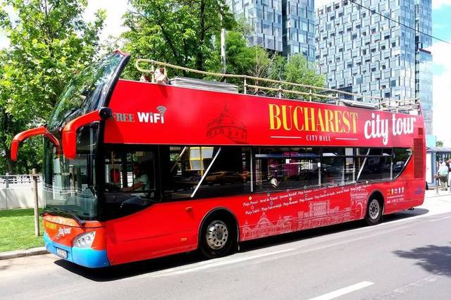 bucurestiul ar putea avea din nou o linie de transport turistic cu autobuze supraetajate 68552954b0a3f