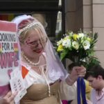 bucurestiul impartit intre parada pride si marsul normalitatii manifestatii cu mesaje opuse 68444fb85ab1e