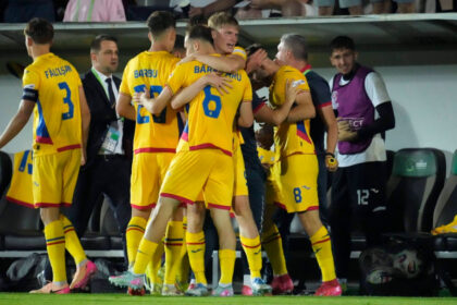 campionatul european u19 romania s a calificat in semifinale dupa o victorie mare cu danemarca 6859bfda57b53
