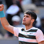 carlos alcaraz a castigat finala roland garros 2025 dupa un meci de cinci seturi cu jannik sinner al doilea trofeu consecutiv la paris 6846d7f988af0