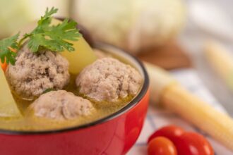 cat a platit un turist pentru trei ciorbe la eforie nord postarea care a aprins spiritele pe facebook 685d754ad1993