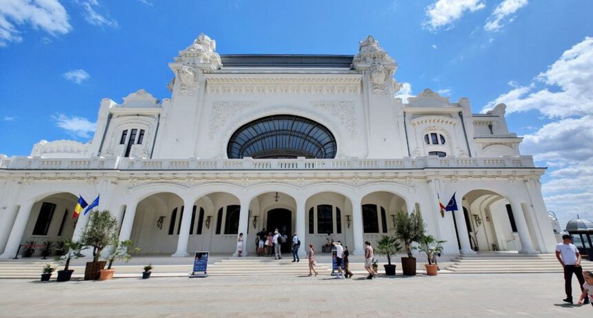 cazinoul din constanta isi extinde programul de la 1 iulie 40 000 de vizitatori au trecut pragul cladirii de la deschiderea oficiala 685c1518d8473
