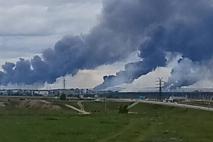 ce spun expertii care au vazut imaginile din satelit cu bazele rusesti lovite de dronele ucrainene cate bombardiere a pierdut rusia 683f43b2973c4