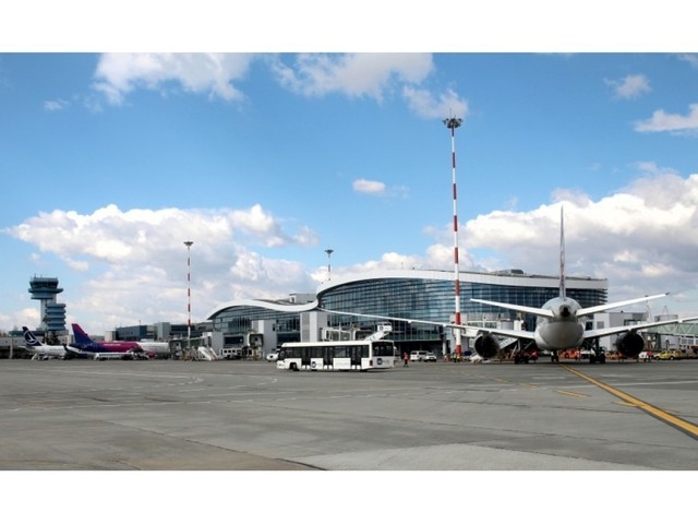 compania nationala aeroporturi bucuresti cauta asigurator pentru bunuri si cladiri bugetul depaseste 5 milioane de lei 685b835c26811