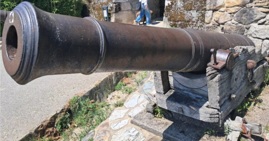 corabiile negre si tunurile tarului cum a cazut prada un rege al spaniei uneia dintre cele mai mari escrocherii din istorie 6858e598200f7