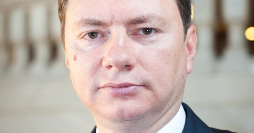 cosmin marinescu doctor in economie romania a ajuns in procedura de deficit excesiv in 2019 inainte de crizele multiple 6852aa4b08bae