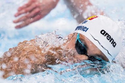 david popovici s a calificat cu cel mai bun timp in finala de la 200 m liber la europenele de inot under 23 din slovacia 685d99d70f4f4