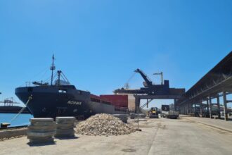 doua firme cercetate in dosarul mita in portul constanta isi cer falimentul in instanta 68529b82b6adf