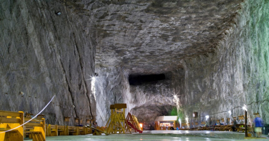 dsu deteriorari semnificative si pericol de prabusire a planseului vechii mine de la praid ro alert pentru evacuarea a 45 de case 683c7e1aa0144