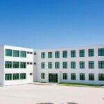 elevii de la scoala 37 vor invata in sali modulare pana la finalizarea lucrarilor de renovare au fost achizitionate trei containere de tip office 685243bc5cd67