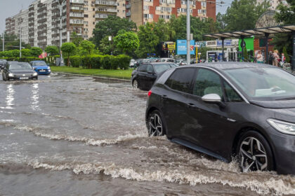 exclusiv furtuna care a inundat capitala semn al schimbarilor climatice roxana bojariu nu vom scapa de ploi ce urmeaza saptamana viitoare 684868ff54800