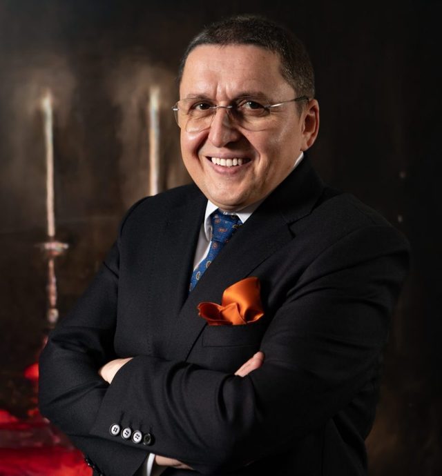 exclusiv marcel vulpoi creeaza prima franciza de contabilitate din romania 685d0d9025c2d