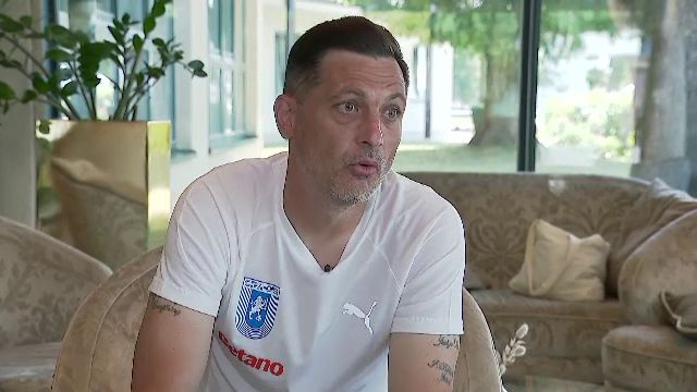 exclusiv radoi pune presiune pe rotaru antrenorul cere ca un jucator de baza sa paraseasca universitatea craiova 6860f9f4f37bf