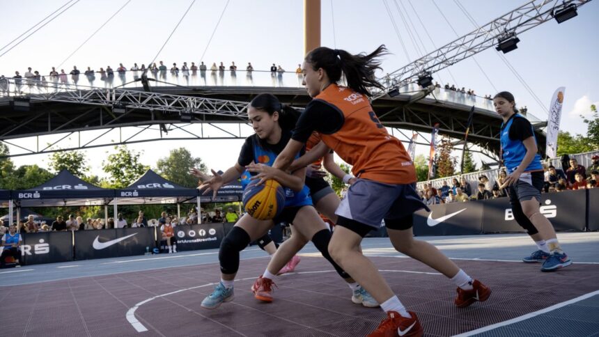 foto baschet 33 muzica staruri si energie urbana bcr sport arena streetball ajunge in parcul liniei de azi pana pe 22 iunie 685546f486b91