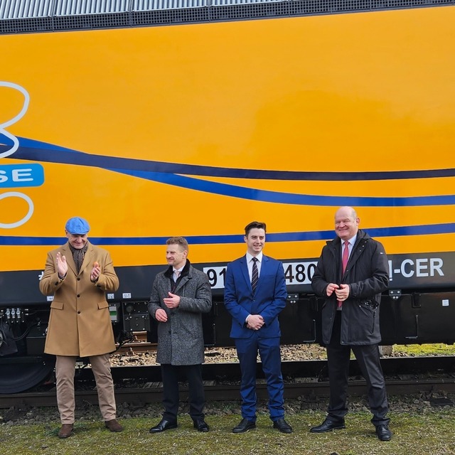 foto compania romaneasca softronic livreaza inca o locomotiva pentru ungaria 683dd35169f79