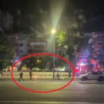 foto cu carbunii aprinsi prin constanta un barbat a starnit panica plimbandu se cu un carucior in flacari 684fdeb303986