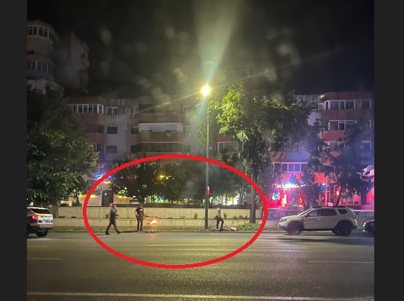 foto cu carbunii aprinsi prin constanta un barbat a starnit panica plimbandu se cu un carucior in flacari 684fdeb303986