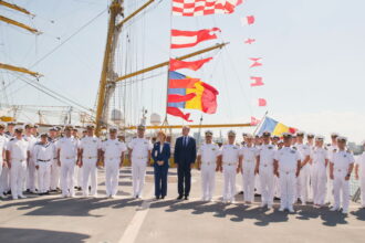 foto majestatea sa margareta si alteta sa regala principele radu la constanta astazi vor vizita cazinoului si moscheea carol i 683fedec93c91