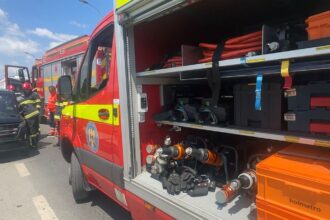 foto video accident grav in tulcea au intervenit pompierii si ambulanta 68592ce332194