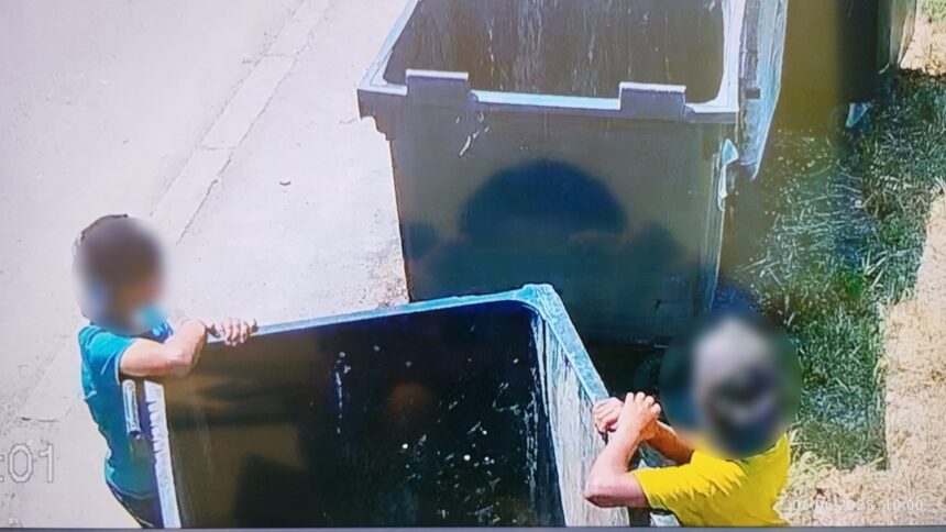 foto video camere de supraveghere din constanta vandalizate de doi minori au fost identificati cu imaginile de pe o alta camera 6844354721f98