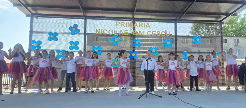 foto video distractia de ziua copiilor este in toi in comuna nicolae balcescu primarul viorel balan ca parinti trebuie sa ne mandrim cu cei mici 683c0cd2ab978