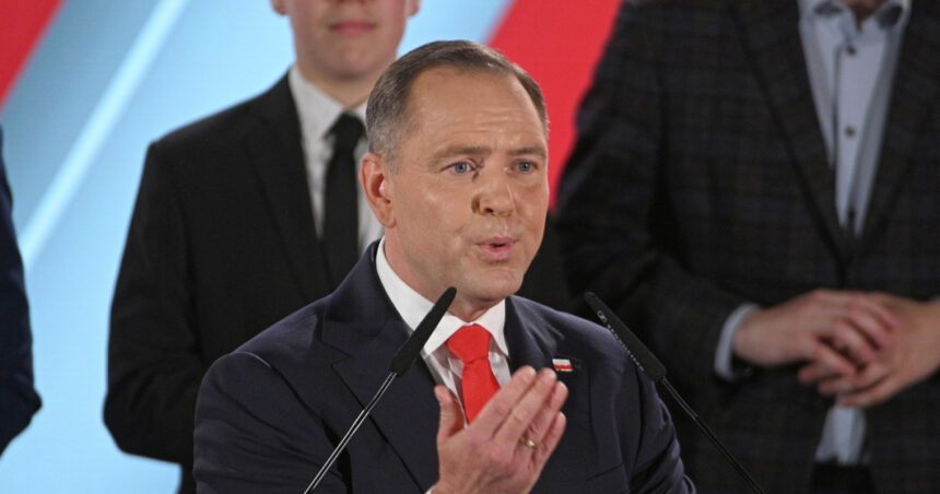 furie in polonia dupa ce o publicatie israeliana l a numit pe karol nawrocki revizionist al holocaustului 683f26df1a3a0